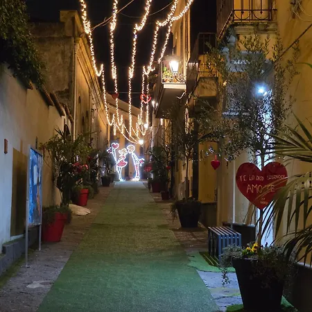 Apartment Esclusivo Cortile Duca D'aosta Ai Piedi Dell'etna Viagrande
